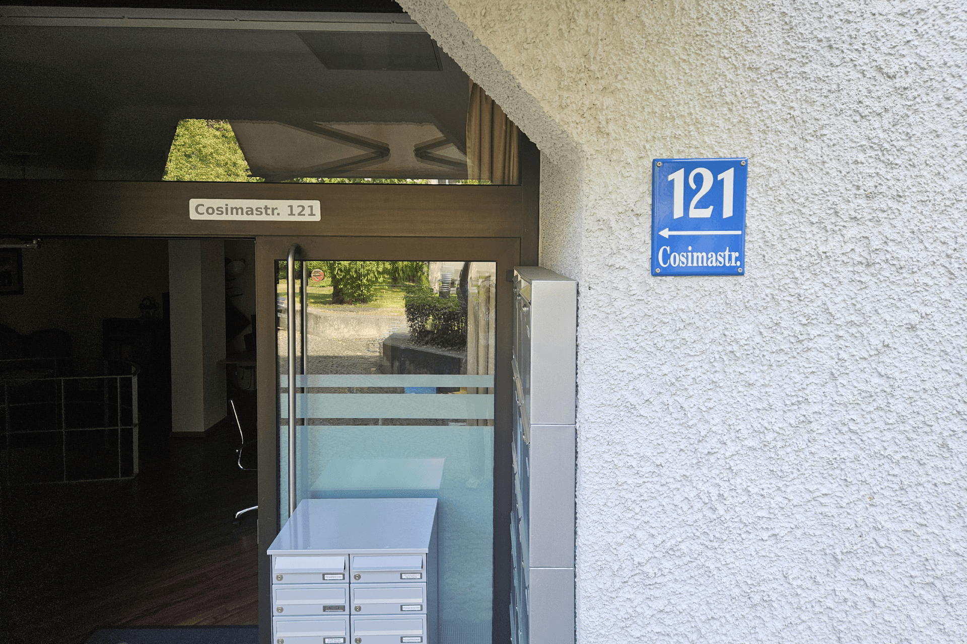 Außenansicht von der Straße